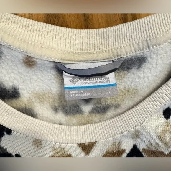 Women’s Columbia top. Size Large. - Picture 3 of 5